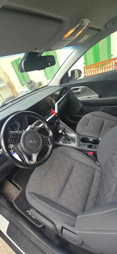 Kia Niro 1.6 GDi Hybrid Power 25 — SUV écologique 96 000 km, motorisation hybride économe — côté
