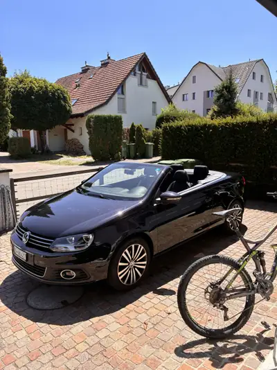 VW Eos 2.0 TSI 210 ch — Cabriolet élégant, toit rigide automatisé, état impeccable — Heckansicht