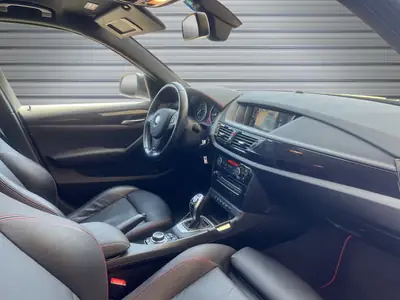 BMW X1 xDrive 28i Sport Line — SUV dynamique, entretien suivi, tous contrôles à jour — Miniature 10