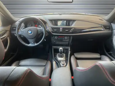 BMW X1 xDrive 28i Sport Line — SUV dynamique, entretien suivi, tous contrôles à jour — Miniature 14