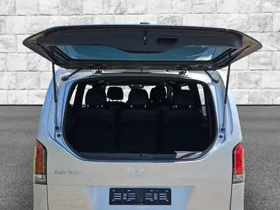 Mercedes-Benz EQV 300 Long — Monospace électrique premium, 16'000 km seulement — Thumbnail 8