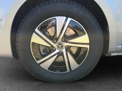 Mercedes-Benz EQV 300 Long — Monospace électrique premium, 16'000 km seulement — Thumbnail 15