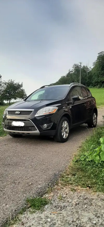 Ford Kuga 2012 — SUV robuste diesel, 5 places, sans sinistre — vue extérieure