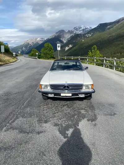 Mercedes-Benz SL 280 — Cabriolet de légende 1979, patrimoine automobile d'exception — Armaturenbrett