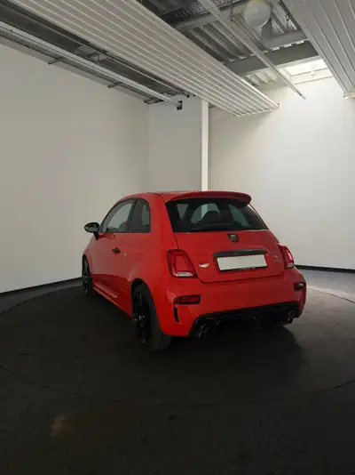 Fiat 695 Abarth 1.4 T-Jet 180 — Sportive italienne authentique, 30 000 km seulement — vista posteriore
