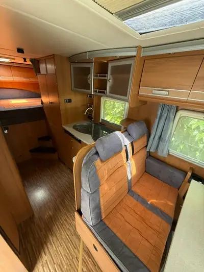 FIAT Ducato Dethleffs T6571 — Camping-car aménagé, révisionné et prêt à explorer — interni