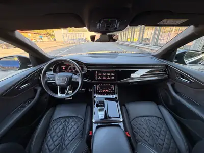 Audi SQ8 4.0 V8 TFSI — SUV coupé haute performance, 507 ch et garantie constructeur — détail