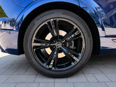Audi SQ8 4.0 V8 TFSI — SUV coupé haute performance, 507 ch et garantie constructeur — Miniature 9
