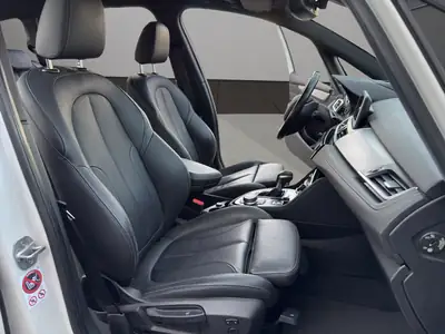 BMW 218 Gran Tourer xDrive M Sport — Monospace polyvalent, 8 pneus, entretien à jour — Miniature 17