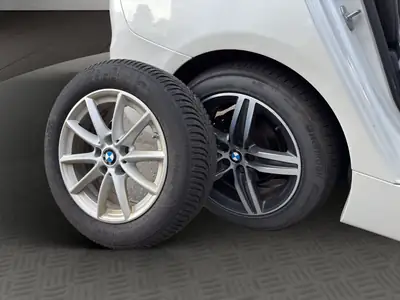 BMW 218 Gran Tourer xDrive M Sport — Monospace polyvalent, 8 pneus, entretien à jour — Miniature 20
