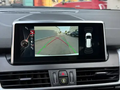 BMW 218 Gran Tourer xDrive M Sport — Monospace polyvalent, 8 pneus, entretien à jour — Miniature 28