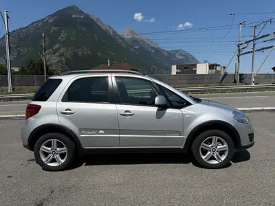 Suzuki SX4 1.6 GL Top — 4WD robuste, entretien à jour, 89 500 km — détail