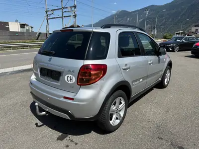 Suzuki SX4 1.6 GL Top — 4WD robuste, entretien à jour, 89 500 km — Miniature 7