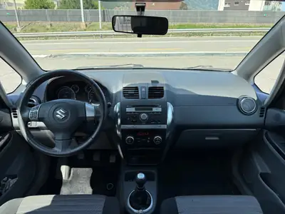 Suzuki SX4 1.6 GL Top — 4WD robuste, entretien à jour, 89 500 km — Miniature 10