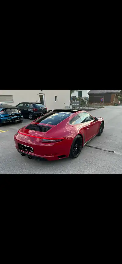Porsche 911 Carrera 4 GTS — Coupé sportif allemand, 450 ch et seulement 35 500 km — arrière