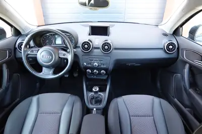 Audi A1 1.4 TFSI — Citadine dynamique, entretien réduit et équipements premium — Miniature 11