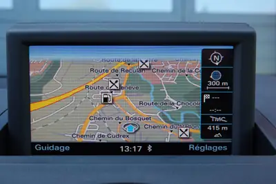 Audi A1 1.4 TFSI — Citadine dynamique, entretien réduit et équipements premium — Miniature 15