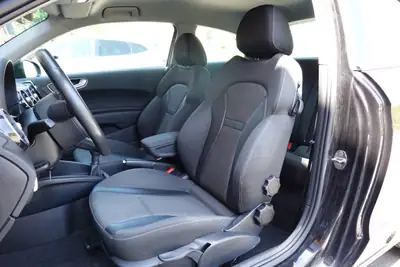Audi A1 1.4 TFSI — Citadine dynamique, entretien réduit et équipements premium — Miniature 19