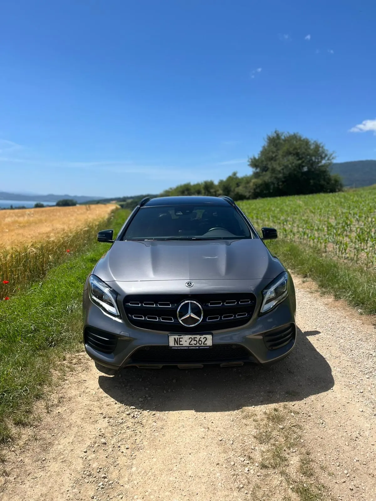 Mercedes-Benz GLA 220 AMG Line 4Matic — SUV compacte premium, 30000 km seulement — vista esterna