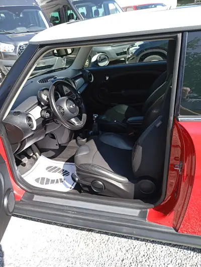 MINI Cooper Steptronic — Citadine agile et économe, 153 000 km — Miniatur 18