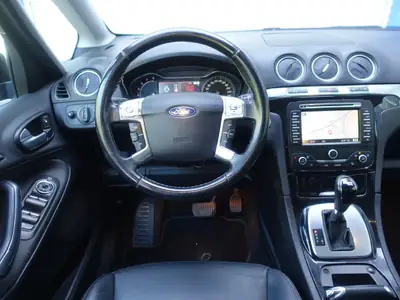 Ford S-Max 2.0 SCTi Titanium — Monospace 7 places, motorisation performante et sans sinistre — Miniature 11