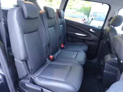 Ford S-Max 2.0 SCTi Titanium — Monospace 7 places, motorisation performante et sans sinistre — Miniature 18