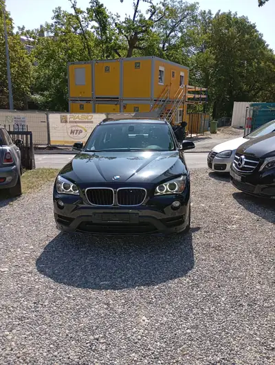 BMW X1 xDrive 20D — SUV compact diesel robuste, 173'000 km, intérieur prestige — vista esterna