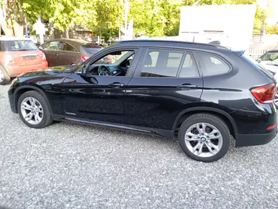 BMW X1 xDrive 20D — SUV compact diesel robuste, 173'000 km, intérieur prestige — Miniatura 9