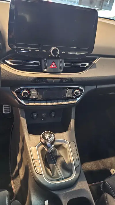 Hyundai i30 2.0 T-GDi N — Berline sportive 280 ch, très peu kilométrée — Thumbnail 27