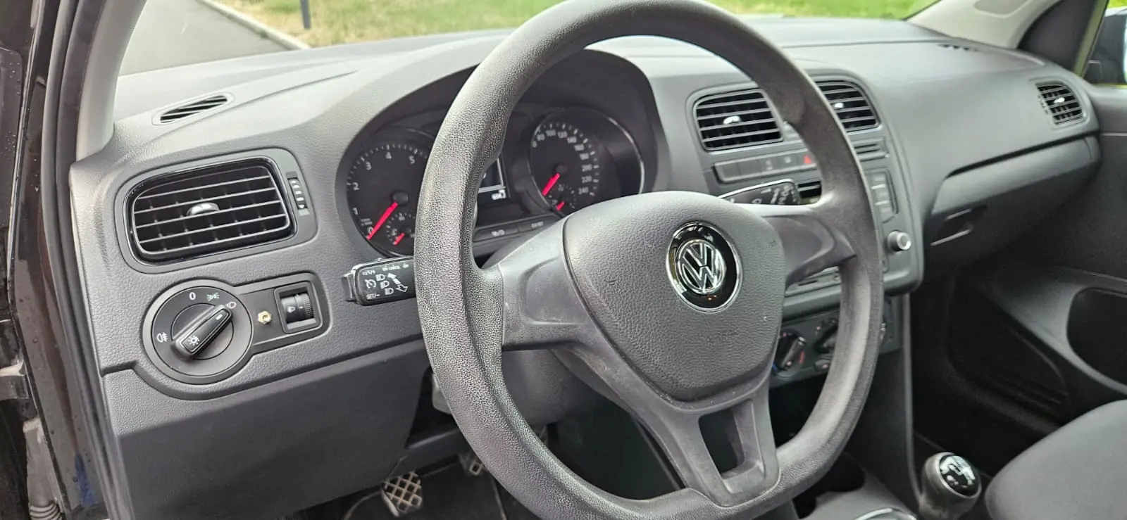 Volkswagen Polo 2015 occasion Ballwil — 4