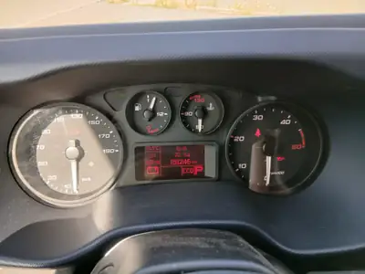 IVECO Daily 3.0 HPI 180 — Utilitaire polyvalent diesel, 152'000 km, transmission automatique — Innenraum