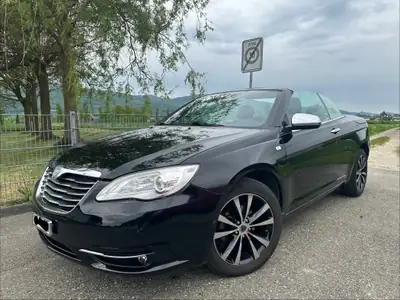 Lancia Flavia 2.4 16V — Cabriolet élégant, moteur essence performant, 98'000 km — Seitenansicht