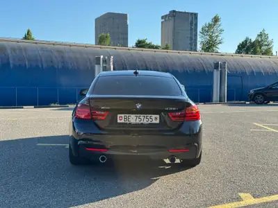BMW 435i xDrive — Coupé sportif 306 ch, transmission intégrale, parfait état — intérieur