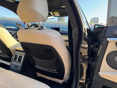 BMW 435i xDrive — Coupé sportif 306 ch, transmission intégrale, parfait état — détail