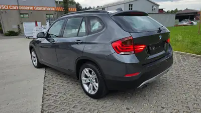 BMW X1 18d xDrive — SUV compact diesel performant, 129'000 km, sans accident — vista esterna