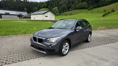 BMW X1 18d xDrive — SUV compact diesel performant, 129'000 km, sans accident — interni