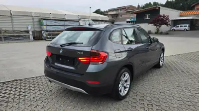 BMW X1 18d xDrive — SUV compact diesel performant, 129'000 km, sans accident — Miniatura 10