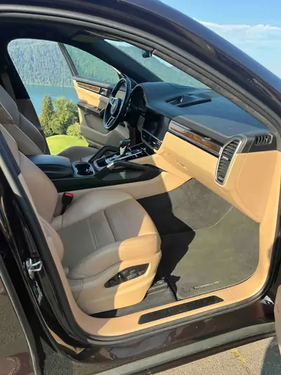 Porsche Cayenne 4.0 V8 GTS Coupé — 459 ch, design sportif, sans sinistre — detail