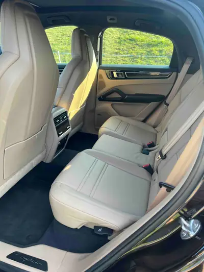Porsche Cayenne 4.0 V8 GTS Coupé — 459 ch, design sportif, sans sinistre — Thumbnail 7