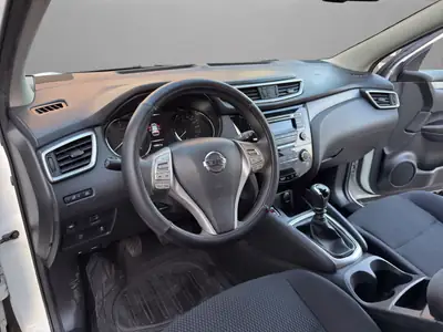 Nissan Qashqai 1.2 DIG-T Acenta — SUV compact fiable, sans accident, prêt à l'emploi — Miniature 10