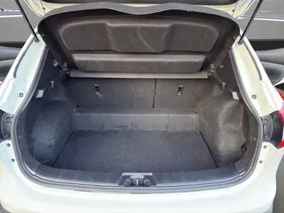 Nissan Qashqai 1.2 DIG-T Acenta — SUV compact fiable, sans accident, prêt à l'emploi — Miniature 19