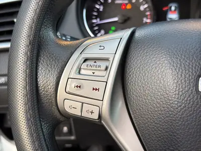 Nissan Qashqai 1.2 DIG-T Acenta — SUV compact fiable, sans accident, prêt à l'emploi — Miniature 22