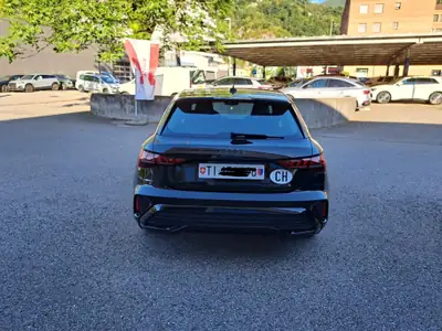 Audi A3 Sportback S line 2025 — Compacte dynamique, 18 000 km seulement — dashboard