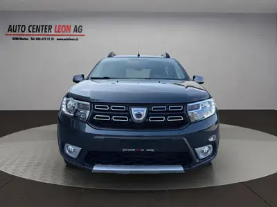 Dacia Sandero TCe 90 Stepway Automatic — Citadine robuste, équipée et économique — vue extérieure
