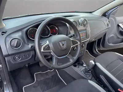 Dacia Sandero TCe 90 Stepway Automatic — Citadine robuste, équipée et économique — Miniature 10