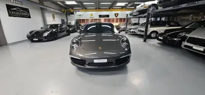 Porsche 911 Carrera 4S PDK 2012 — Coupé sportif allemand, 400 ch et transmission intégrale — côté