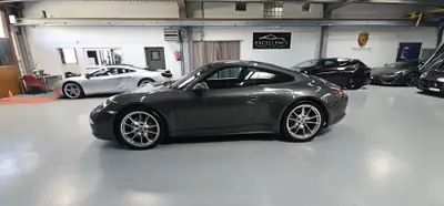 Porsche 911 Carrera 4S PDK 2012 — Coupé sportif allemand, 400 ch et transmission intégrale — tableau de bord