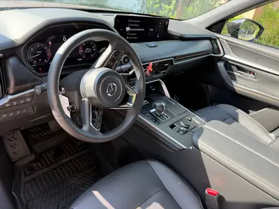 Mazda CX-80 3.3 D Homura Plus — SUV 7 places hybride diesel, très peu kilométré — interior