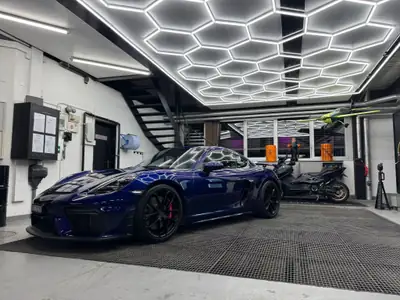 Porsche 718 GT4 PDK — Coupé sportif 420 ch, très faible kilométrage — côté