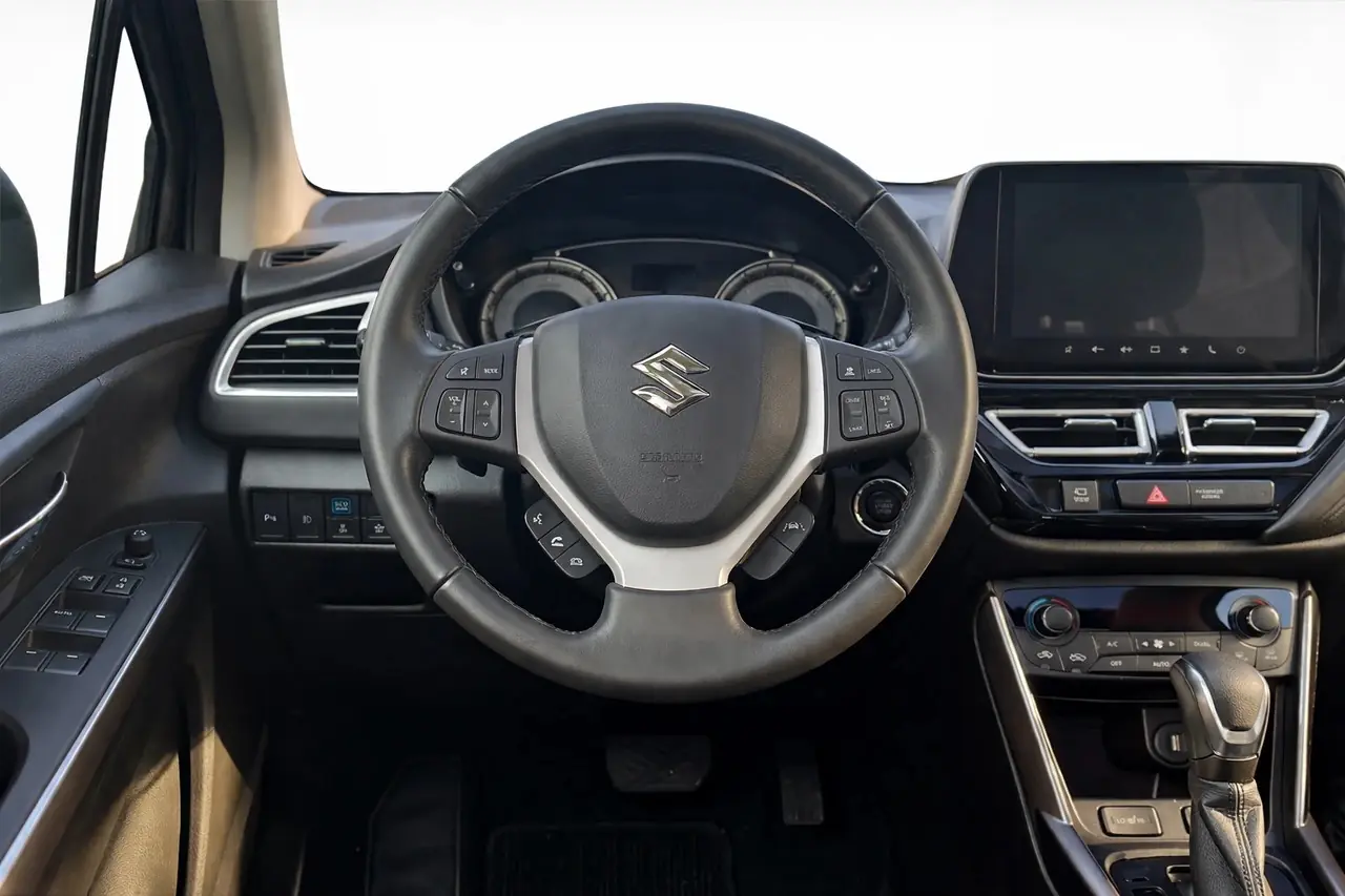 Suzuki S-Cross 2023 occasion Montreux — 3